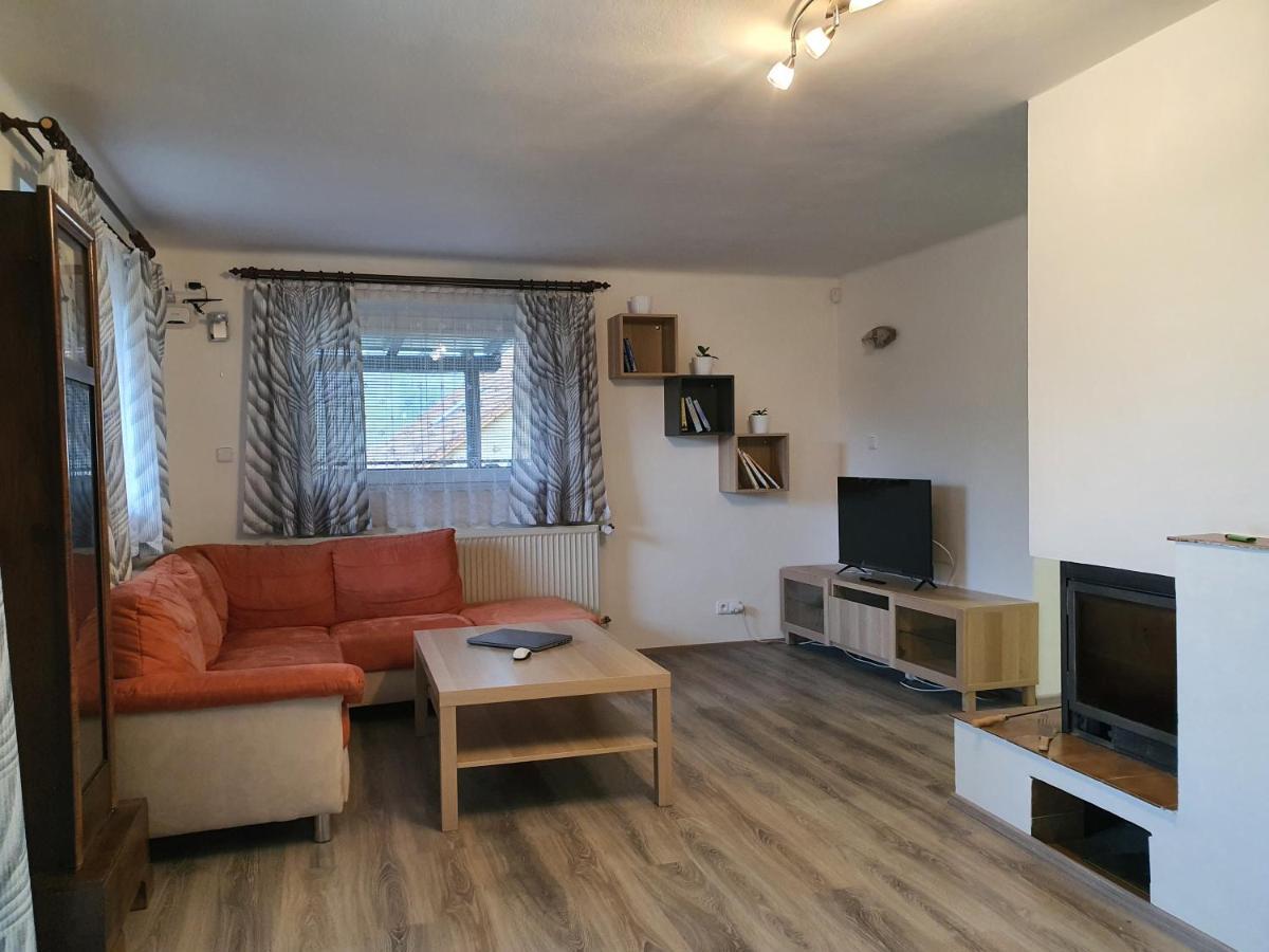 Apartmany U Kramlu 温珀克 外观 照片